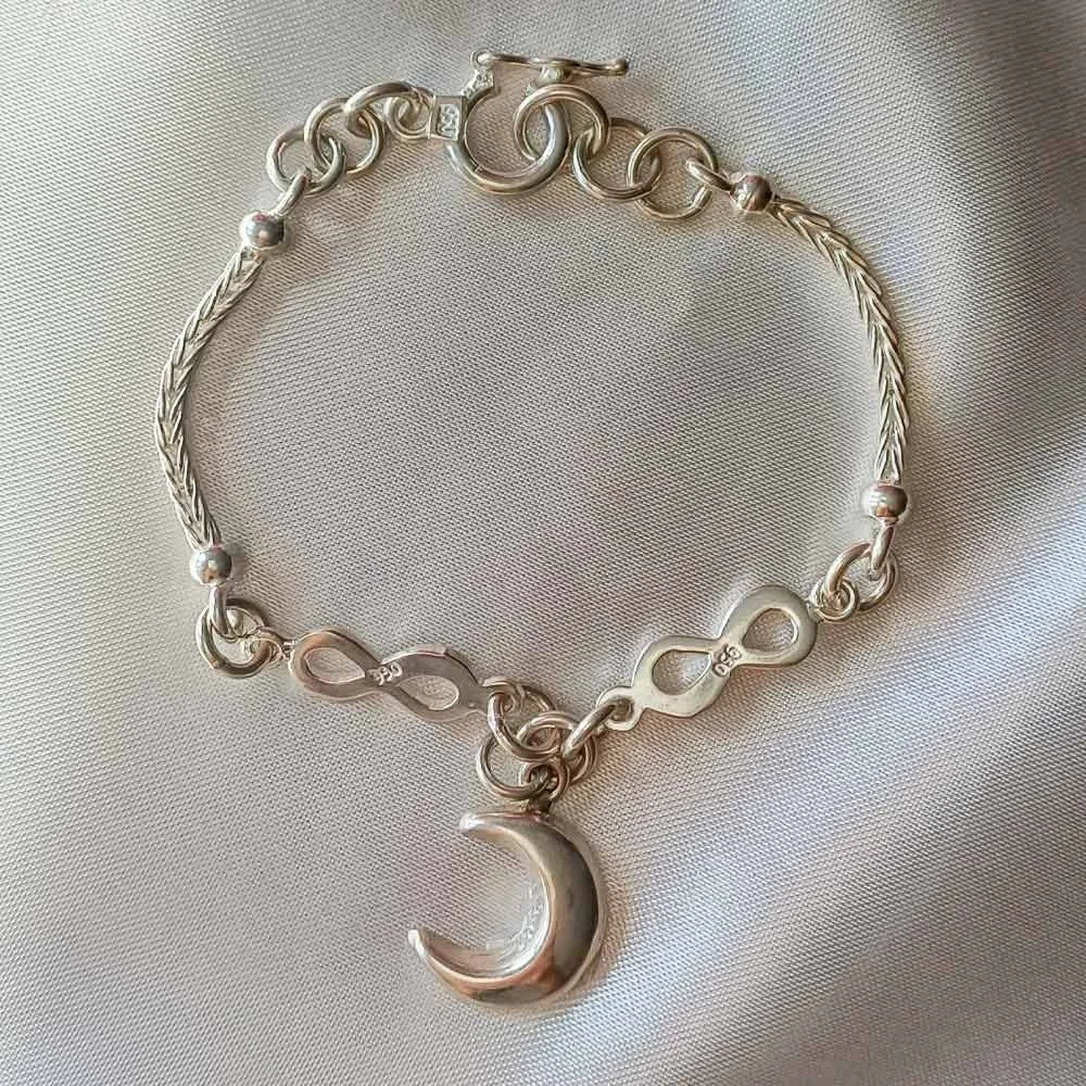 Moon Infinity Bracelet
