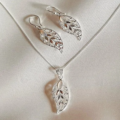 Hope Leaf & Nacre (Filigree) Set of pendant and earrings