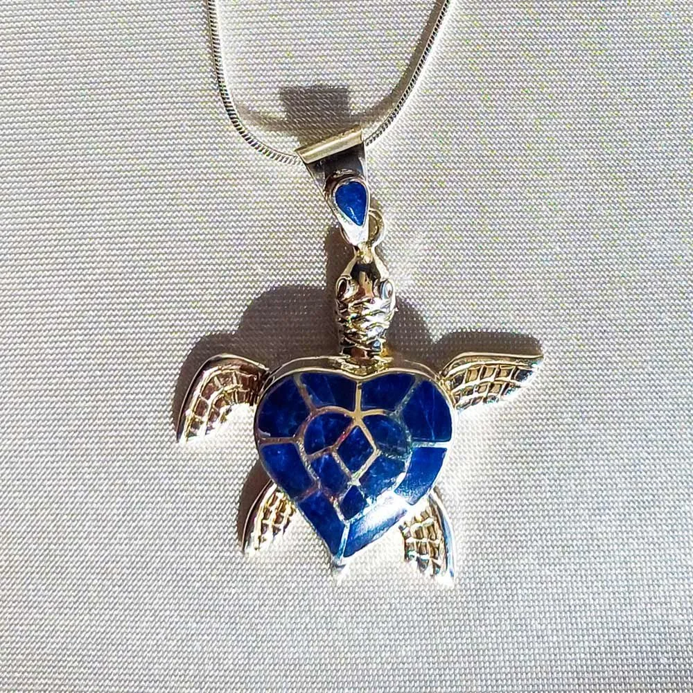 Turtlesodallitapendant