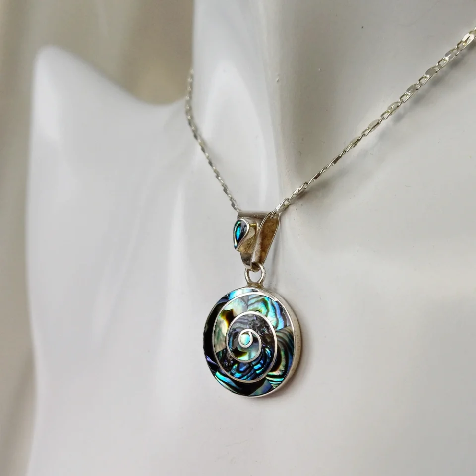Spiral Abalon Pendant (S)
